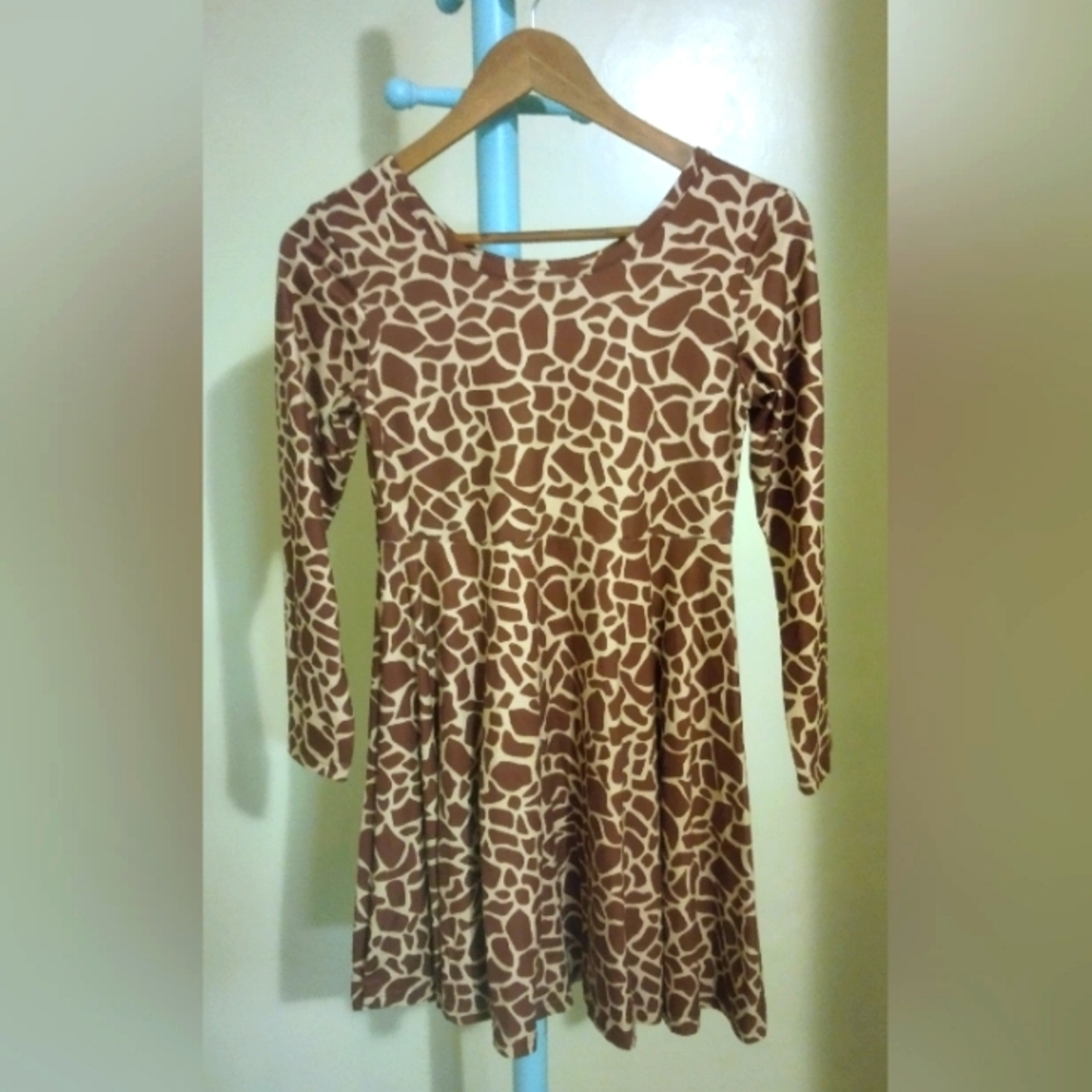 Girls sz 10/12 Giraffe Print Dress